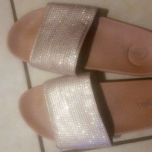Candies rose pink rhinestone slides